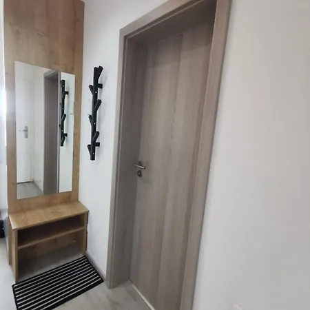 Matador & Free Parking Апартаменти *